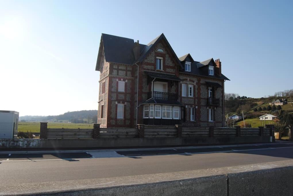 Les Mouettes, A Moins De 50 Metres De La Veulettes-sur-Mer